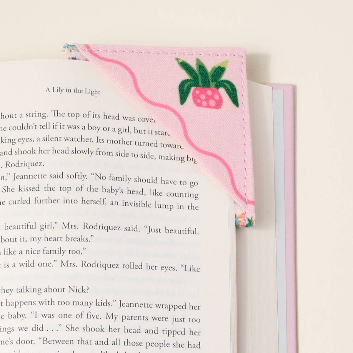 Book Shelfie Corner Bookmark
