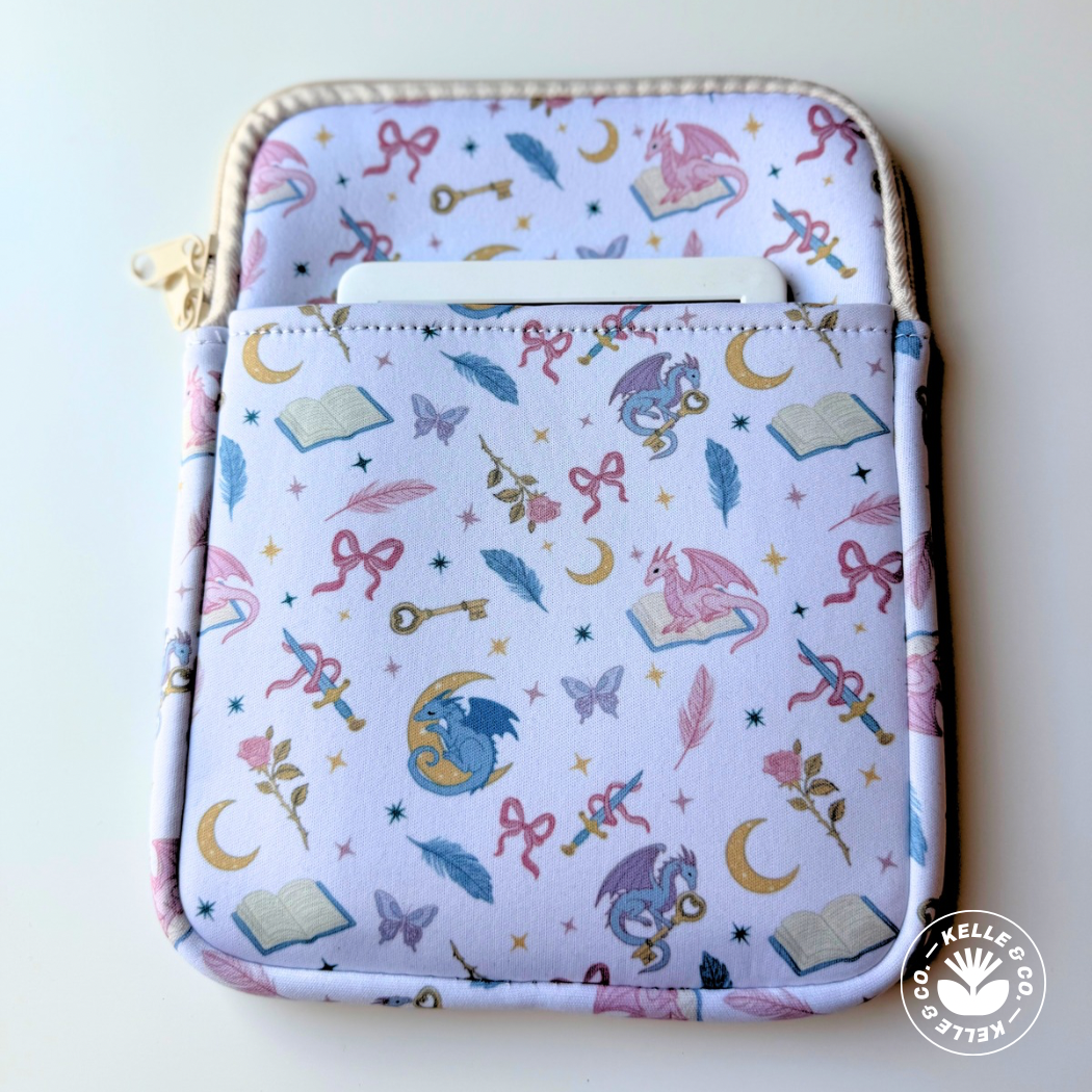 Fantasy Girlie Book/Kindle Sleeve